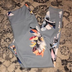 NWOT Athleta Floral Legging